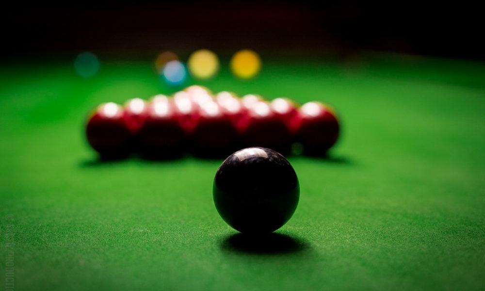 Snooker balls: what are they made of and how are they made?