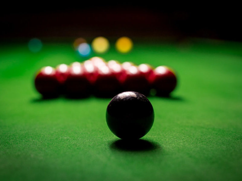 Snooker balls: 4 great sets for under £100