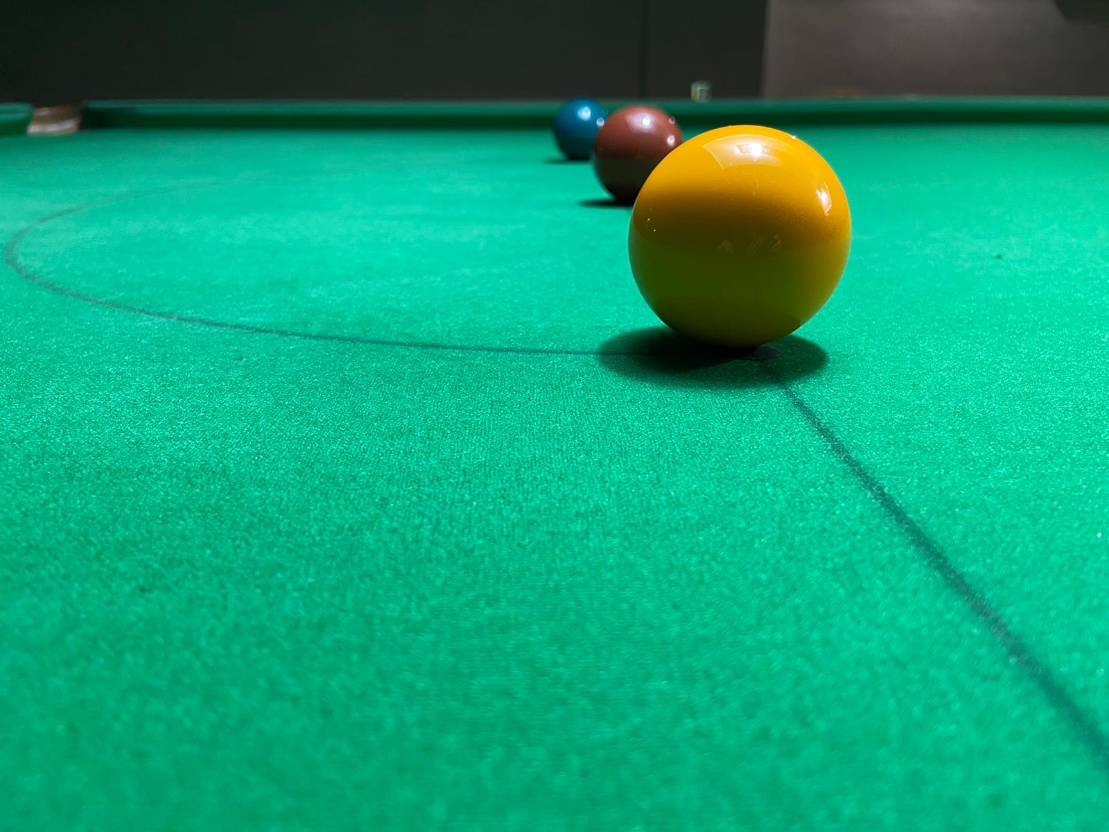 Snooker gloves and cue towels: our best pick