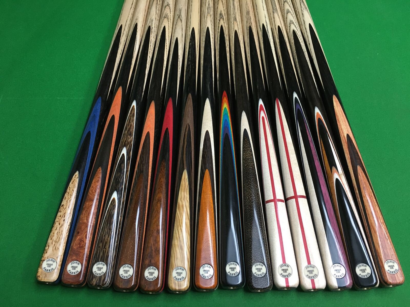 Crafted snooker cues on Snooker Spot